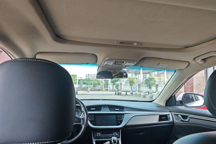 Used Geely Auto Emgrand GL 2018 1.8L Manual Elite Smart Connectivity Version Headliner