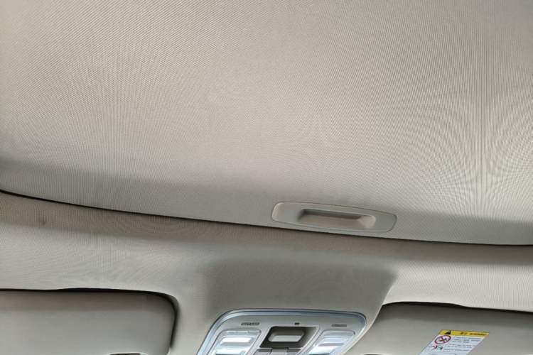 Used Geely Auto Emgrand GL 2018 1.8L DCT Elite Smart Connectivity Version Headliner