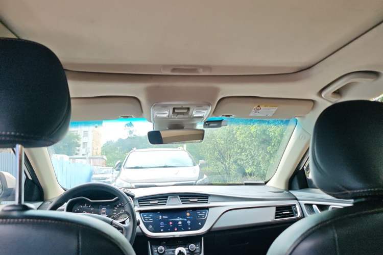 Used Geely Auto Emgrand GL 2018 1.4T DCT Prestige Smart Connectivity Version Headliner