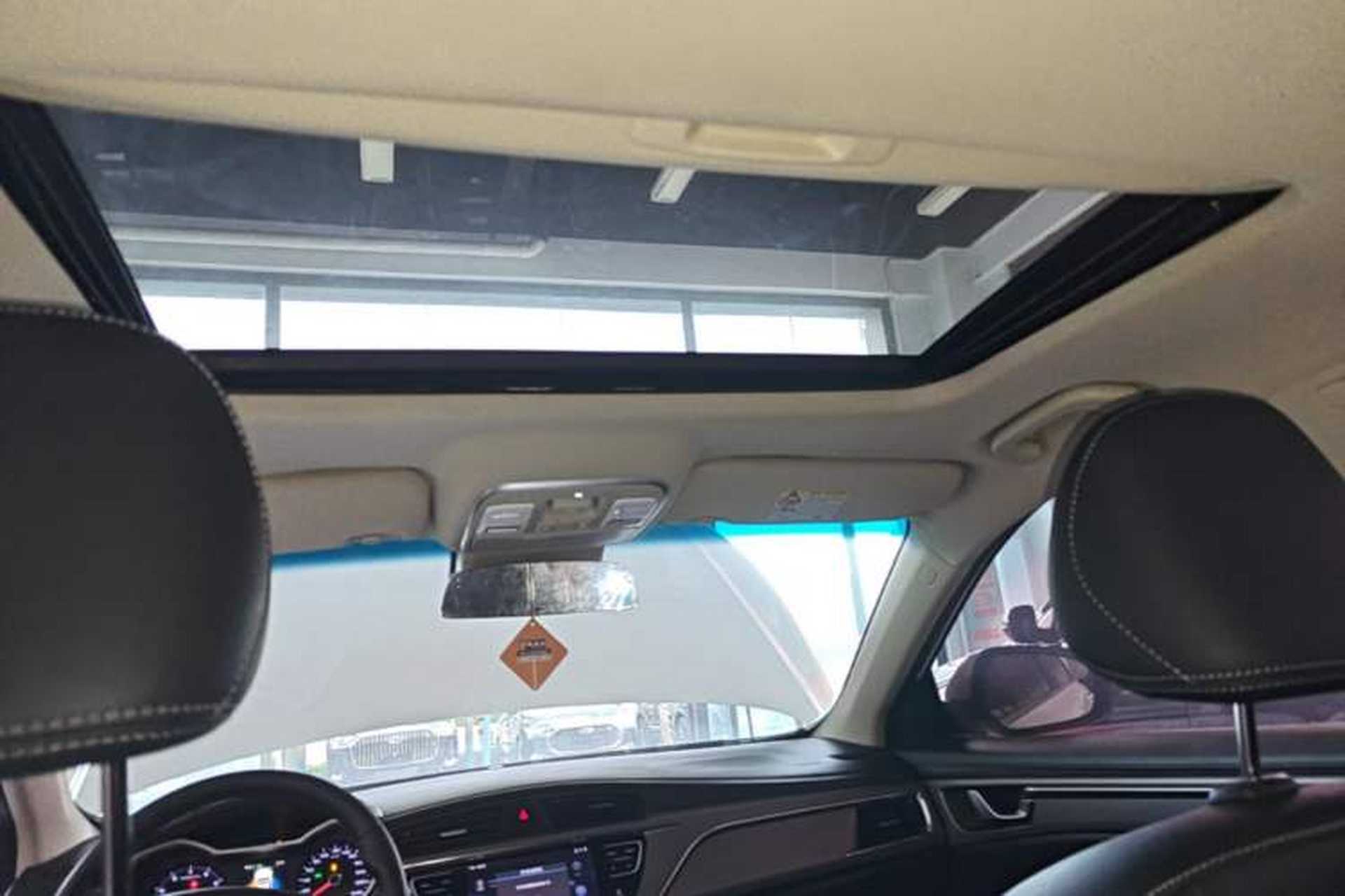Used Geely Auto Emgrand GL 2018 1.4T DCT Elite Smart Connectivity Version Headliner
