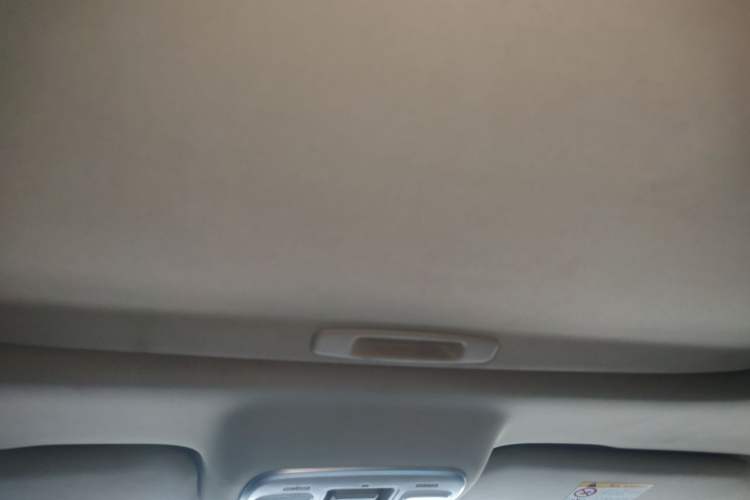 Used Geely Auto Emgrand GL 2018 1.8L Manual Elite Smart Connectivity Version Headliner