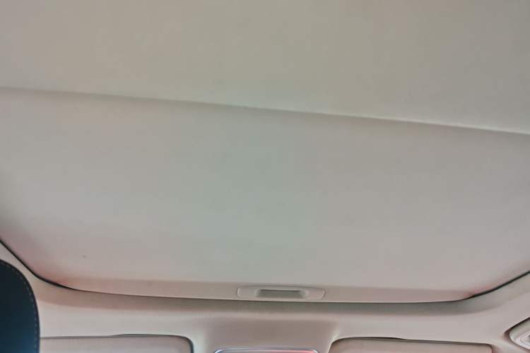 Used Geely Auto Emgrand GL 2018 1.4T DCT Prestige Smart Connectivity Version Headliner
