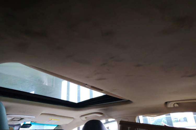 Used Geely Auto Emgrand GL 2018 1.8L DCT Elite Smart Connectivity Version Headliner