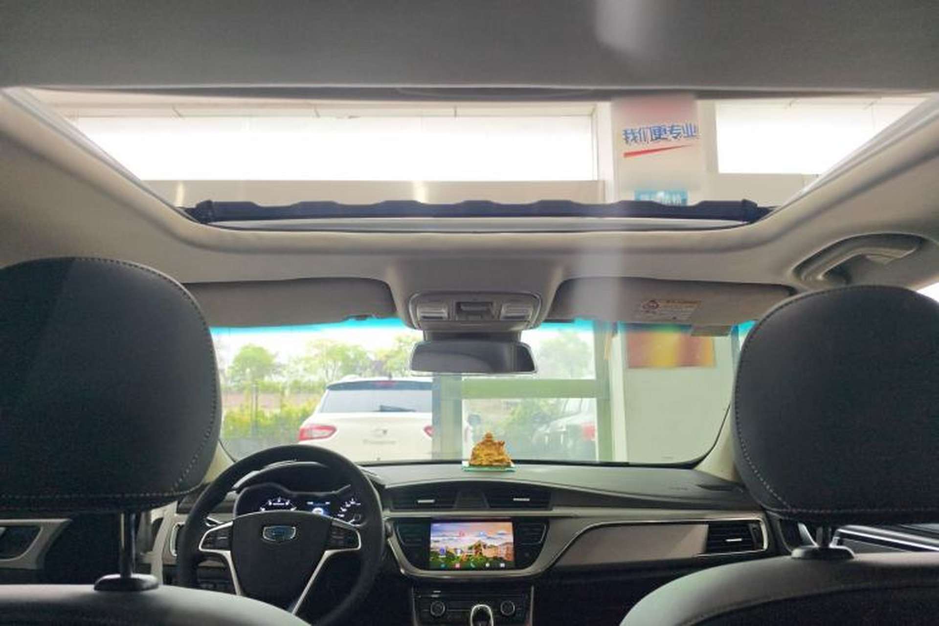 Used Geely Auto Emgrand GL 2018 1.8L DCT Elite Smart Connectivity Version Headliner