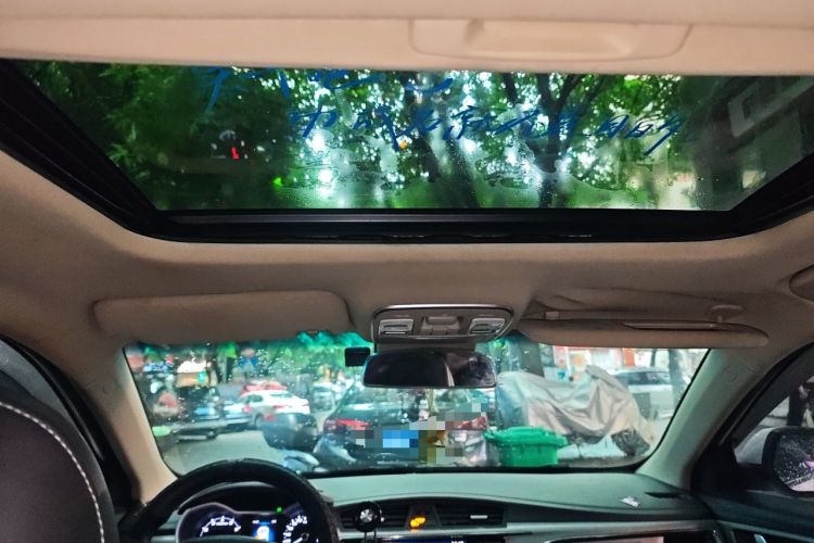 Used Geely Auto Emgrand GL 2018 1.8L Manual Elite Smart Connectivity Version Headliner