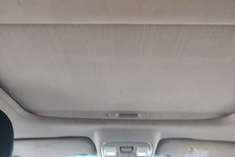 Used Geely Auto Emgrand GL 2018 1.8L DCT Elite Smart Connectivity Version Headliner