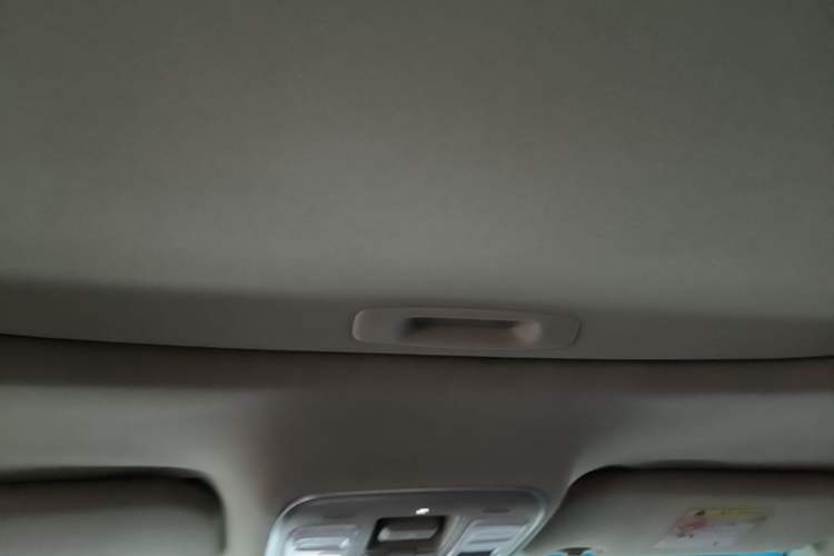 Used Geely Auto Emgrand GL 2018 1.8L DCT Elite Smart Connectivity Version Headliner