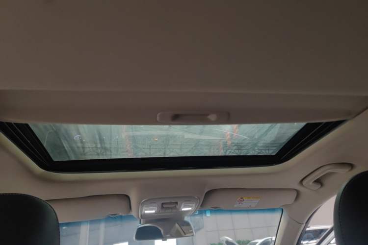 Used Geely Auto Emgrand GL 2018 1.4T DCT Elite Smart Connectivity Version Headliner