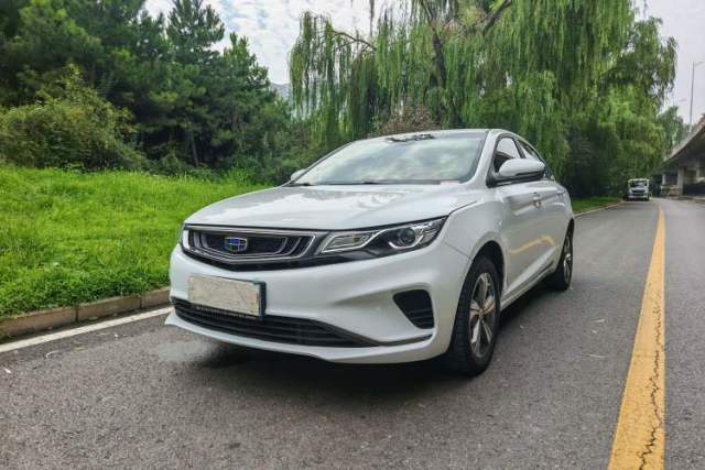Używany Geely Auto Emgrand GL 2018 1.8L DCT Elite Smart Connectivity Version