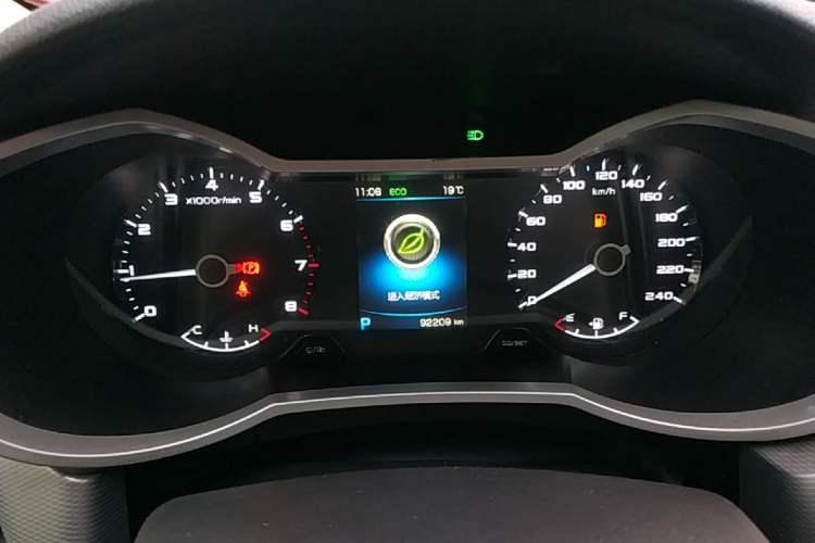 Used Geely Auto Emgrand GL 2018 1.8L DCT Elite Smart Connectivity Version Instrument Cluster