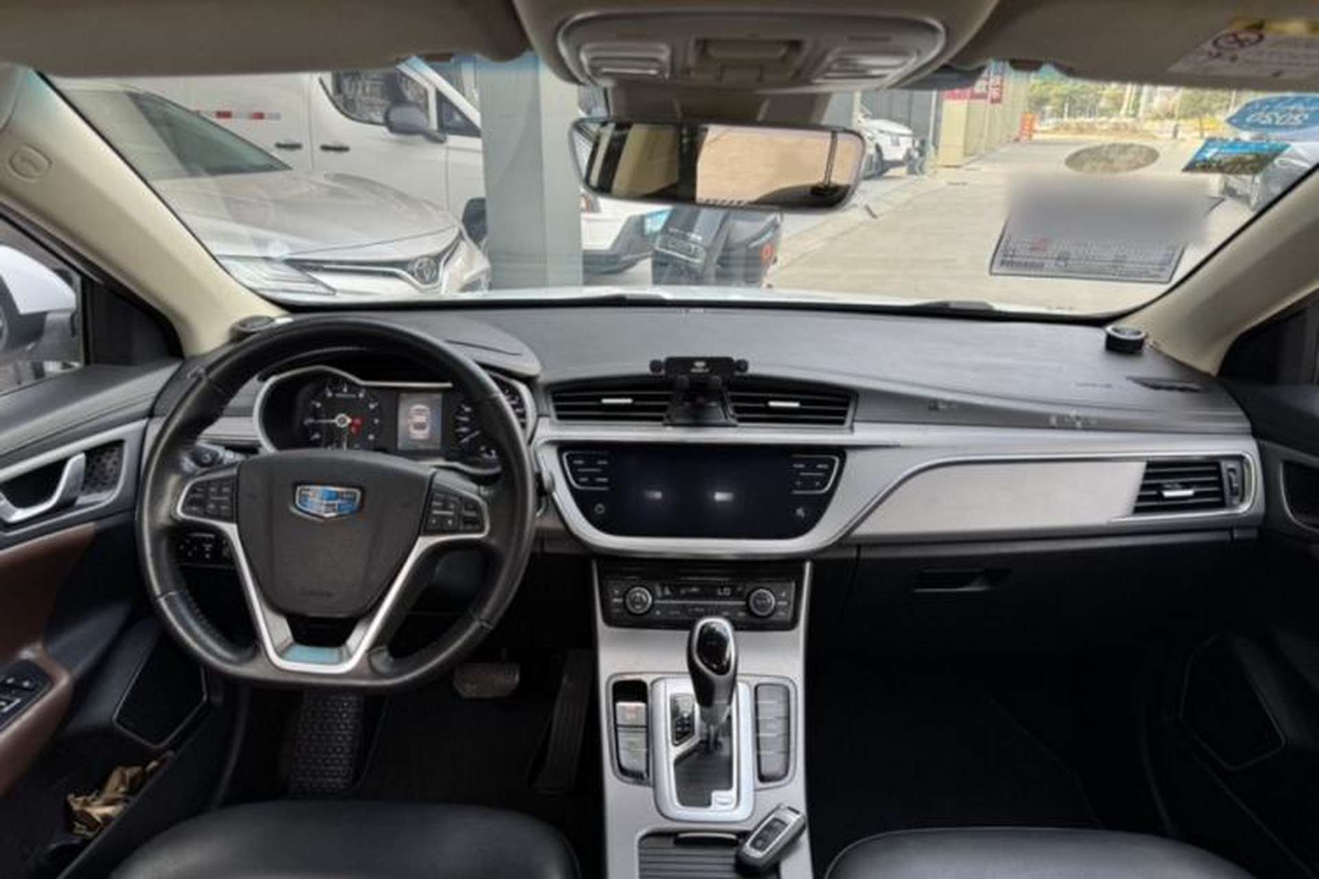 Used Geely Auto Emgrand GL 2018 1.4T DCT Prestige Smart Connectivity Version Interior 1