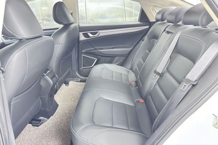 Used Geely Auto Emgrand GL 2018 1.8L DCT Elite Smart Connectivity Version Interior 1