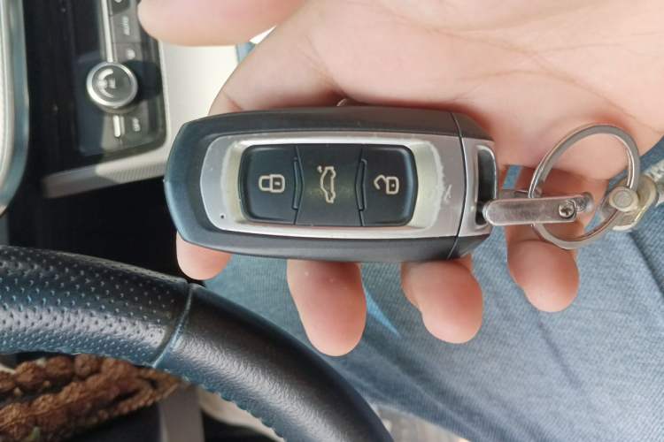 Used Geely Auto Emgrand GL 2018 1.8L DCT Elite Smart Connectivity Version Interior 1