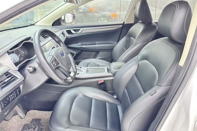 Used Geely Auto Emgrand GL 2018 1.8L DCT Elite Smart Connectivity Version Interior 5
