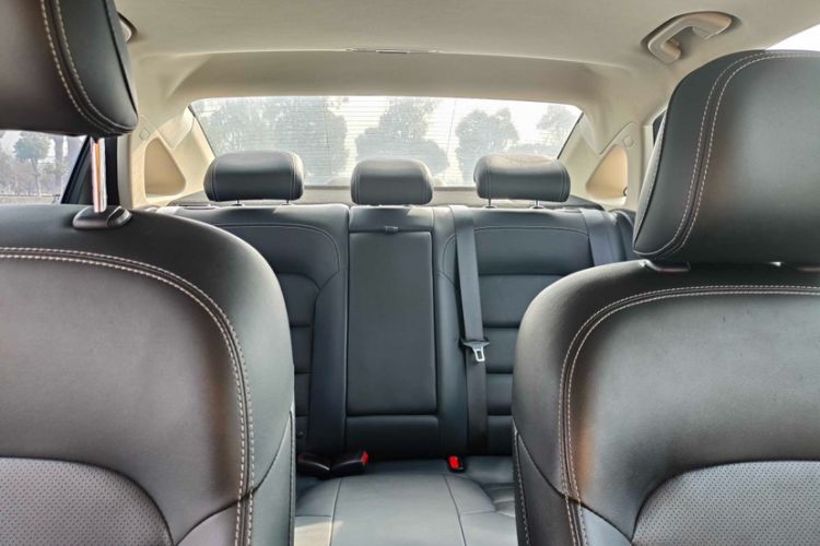Used Geely Auto Emgrand GL 2018 1.4T DCT Elite Smart Connectivity Version Interior 7