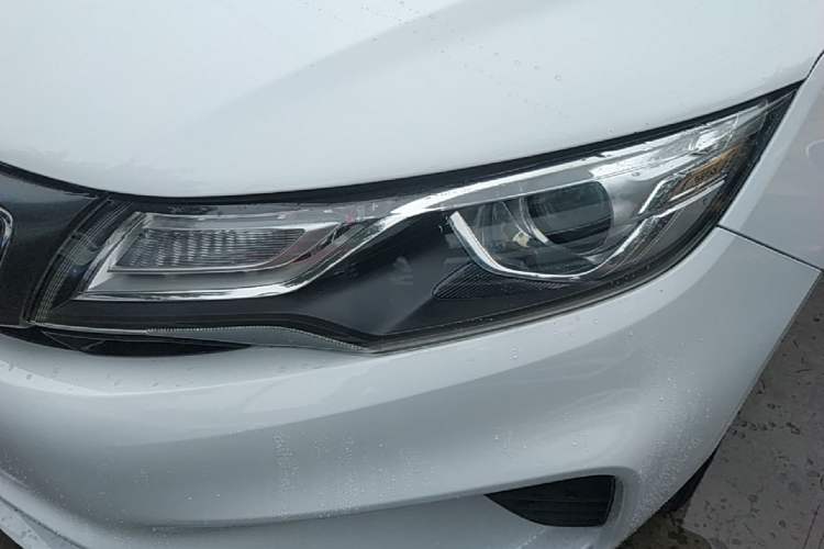 Used Geely Auto Emgrand GL 2018 1.8L DCT Elite Smart Connectivity Version Left Front Headlight