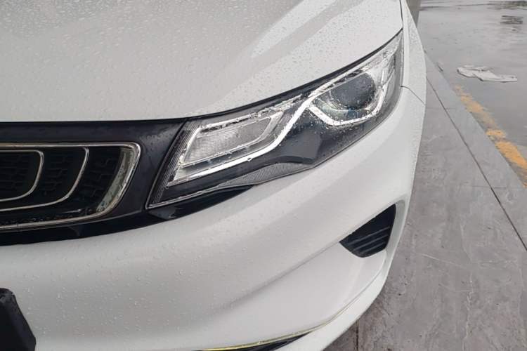 Used Geely Auto Emgrand GL 2018 1.8L DCT Elite Smart Connectivity Version Left Front Headlight