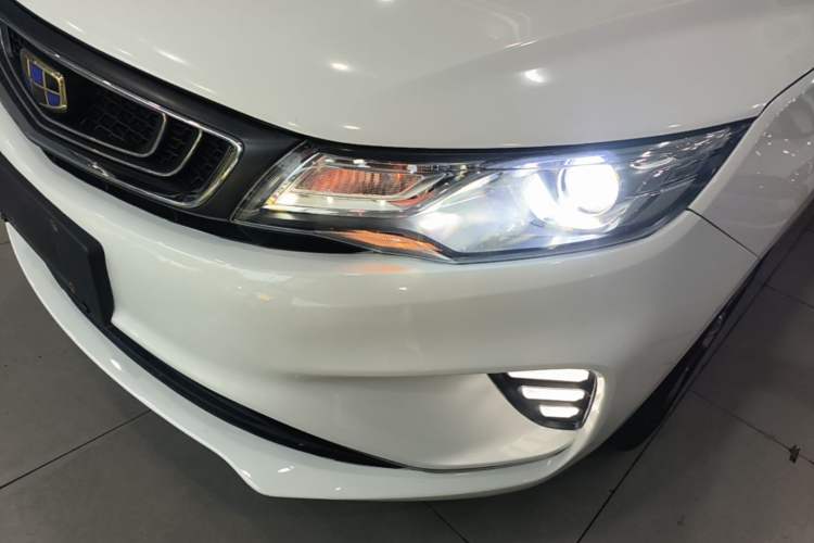 Used Geely Auto Emgrand GL 2018 1.4T DCT Elite Smart Connectivity Version Left Front Headlight