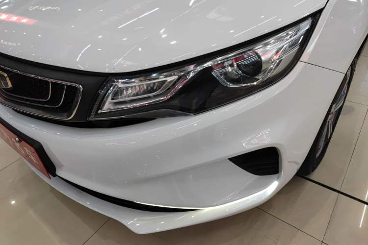Used Geely Auto Emgrand GL 2018 1.8L DCT Elite Smart Connectivity Version Left Front Headlight