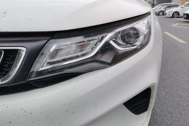Used Geely Auto Emgrand GL 2018 1.8L DCT Elite Smart Connectivity Version Left Front Headlight