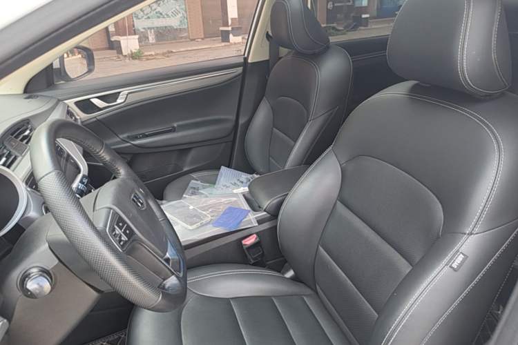 Used Geely Auto Emgrand GL 2018 1.8L DCT Elite Smart Connectivity Version Left Front Seat