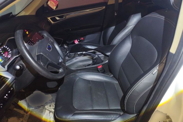 Used Geely Auto Emgrand GL 2018 1.4T Manual Elite Smart Connectivity Version Left Front Seat