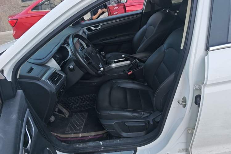 Used Geely Auto Emgrand GL 2018 1.8L Manual Elite Smart Connectivity Version Left Front Seat