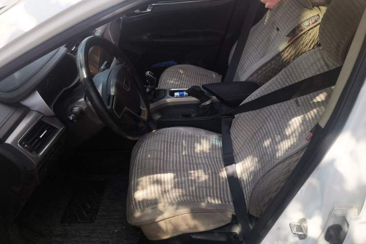 Used Geely Auto Emgrand GL 2018 1.8L Manual Elite Smart Connectivity Version Left Front Seat