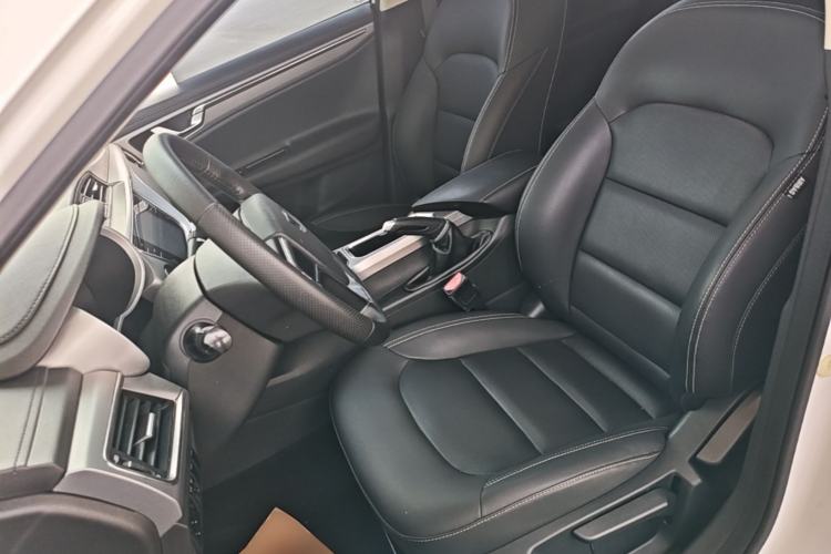 Used Geely Auto Emgrand GL 2018 1.8L Manual Elite Smart Connectivity Version Left Front Seat