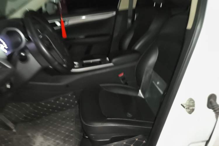 Used Geely Auto Emgrand GL 2018 1.8L DCT Elite Smart Connectivity Version Left Front Seat