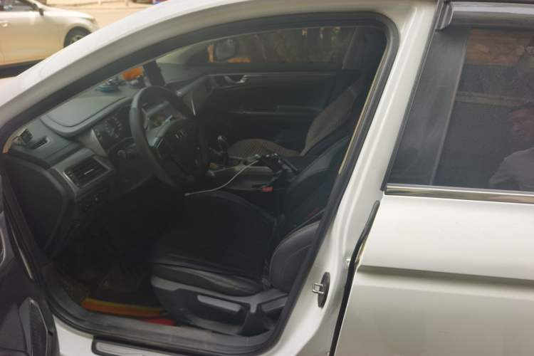 Used Geely Auto Emgrand GL 2018 1.8L Manual Elite Smart Connectivity Version Left Front Seat