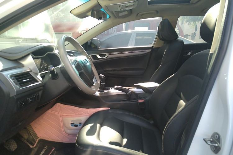 Used Geely Auto Emgrand GL 2018 1.4T Manual Elite Smart Connectivity Version Left Front Seat
