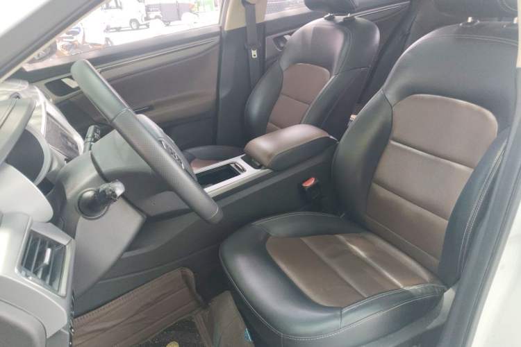 Used Geely Auto Emgrand GL 2018 1.4T DCT Prestige Smart Connectivity Version Left Front Seat