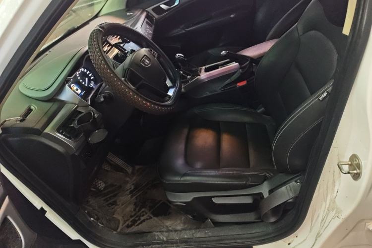 Used Geely Auto Emgrand GL 2018 1.8L Manual Elite Smart Connectivity Version Left Front Seat