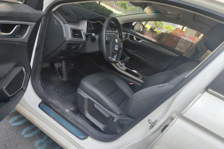 Used Geely Auto Emgrand GL 2018 1.8L DCT Elite Smart Connectivity Version Left Front Seat