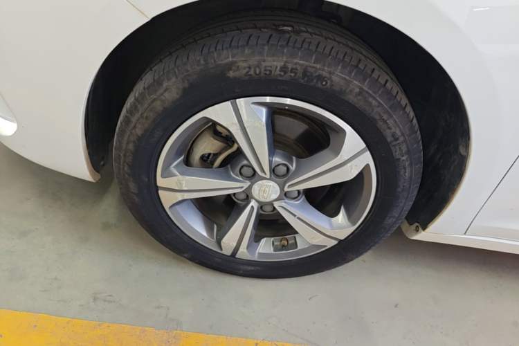 Used Geely Auto Emgrand GL 2018 1.4T DCT Elite Smart Connectivity Version Left Front Wheel Hub
