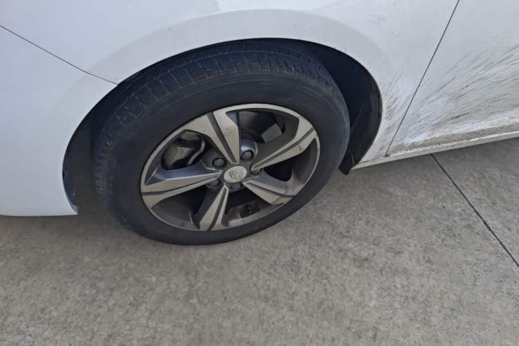 Used Geely Auto Emgrand GL 2018 1.8L Manual Elite Smart Connectivity Version Left Front Wheel Hub