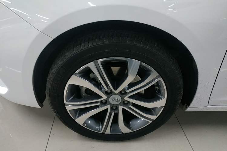 Used Geely Auto Emgrand GL 2018 1.4T DCT Prestige Smart Connectivity Version Left Front Wheel Hub