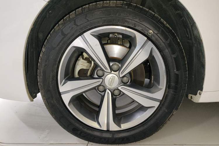 Used Geely Auto Emgrand GL 2018 1.4T DCT Elite Smart Connectivity Version Left Front Wheel Hub