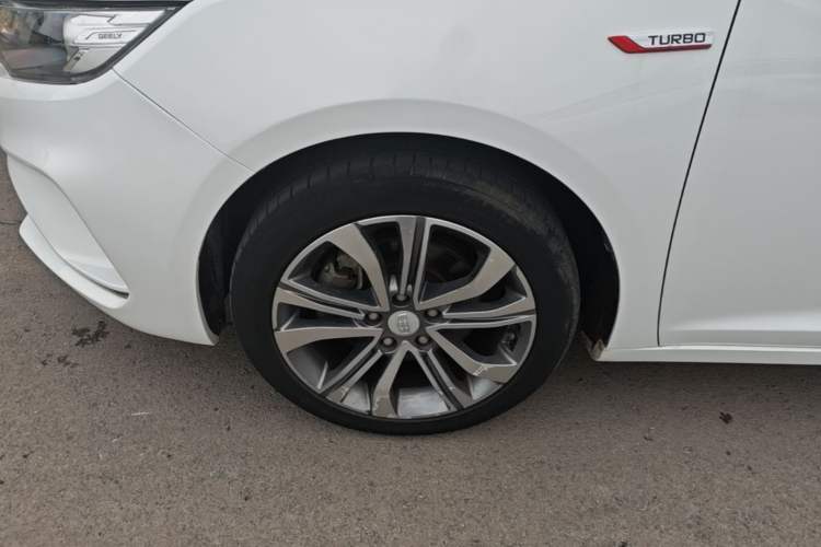 Used Geely Auto Emgrand GL 2018 1.4T DCT Prestige Smart Connectivity Version Left Front Wheel Hub