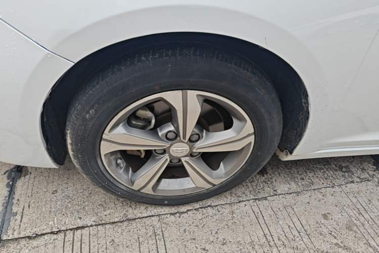 Used Geely Auto Emgrand GL 2018 1.4T Manual Elite Smart Connectivity Version Left Front Wheel Hub
