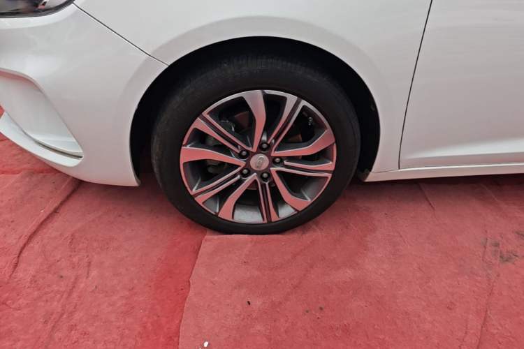 Used Geely Auto Emgrand GL 2018 1.4T DCT Prestige Smart Connectivity Version Left Front Wheel Hub