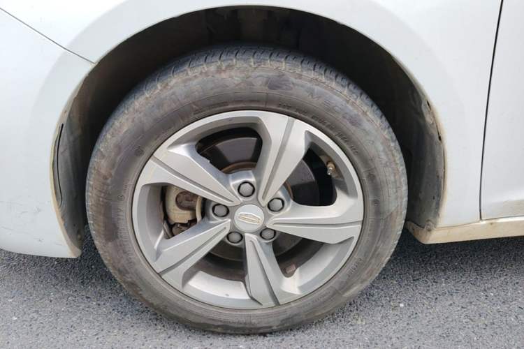 Used Geely Auto Emgrand GL 2018 1.8L DCT Elite Smart Connectivity Version Left Front Wheel Hub