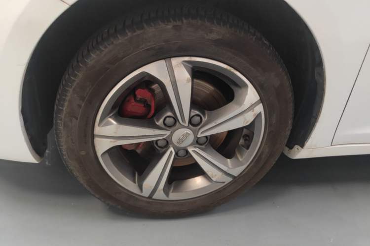 Used Geely Auto Emgrand GL 2018 1.4T DCT Elite Smart Connectivity Version Left Front Wheel Hub