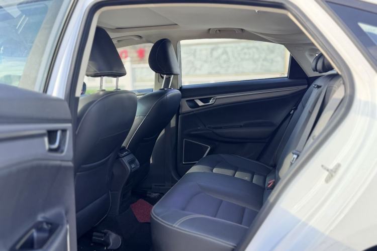 Used Geely Auto Emgrand GL 2018 1.4T DCT Elite Smart Connectivity Version Left Rear Seat