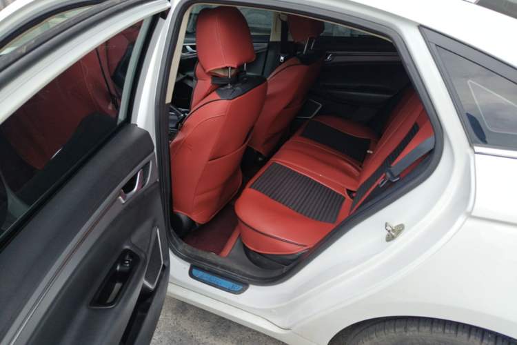 Used Geely Auto Emgrand GL 2018 1.8L Manual Elite Smart Connectivity Version Left Rear Seat