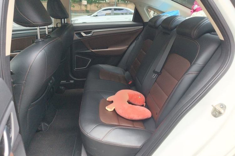 Used Geely Auto Emgrand GL 2018 1.4T DCT Prestige Smart Connectivity Version Left Rear Seat