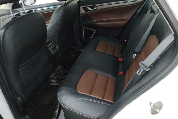 Used Geely Auto Emgrand GL 2018 1.4T DCT Prestige Smart Connectivity Version Left Rear Seat