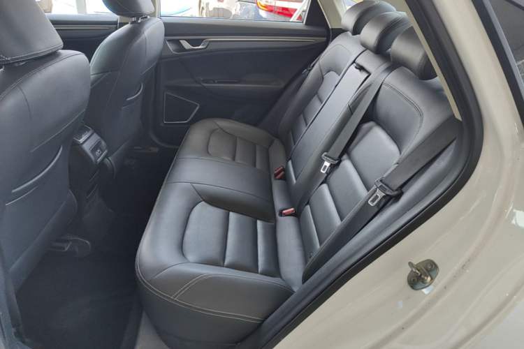 Used Geely Auto Emgrand GL 2018 1.8L DCT Elite Smart Connectivity Version Left Rear Seat
