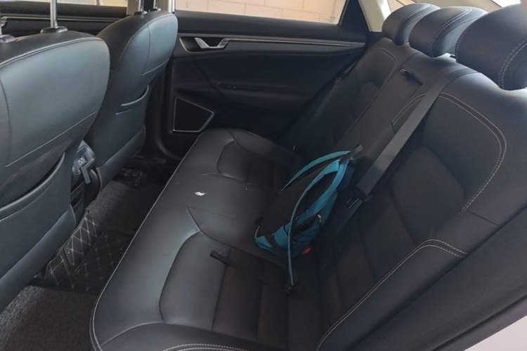 Used Geely Auto Emgrand GL 2018 1.4T DCT Elite Smart Connectivity Version Left Rear Seat